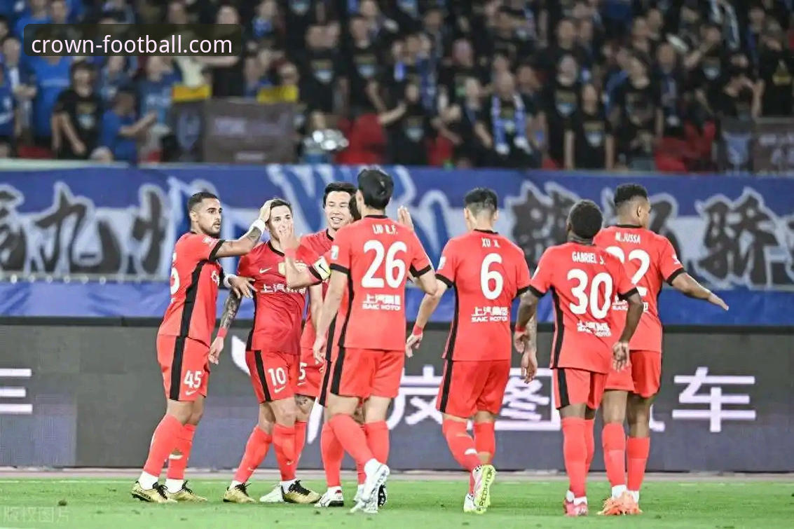 揭秘青岛海牛3-1爆冷击败上海海港：13年等待背后的战术密码与平台沉浸体验